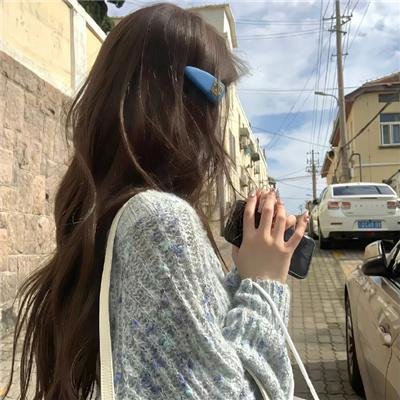 《银河女战士》